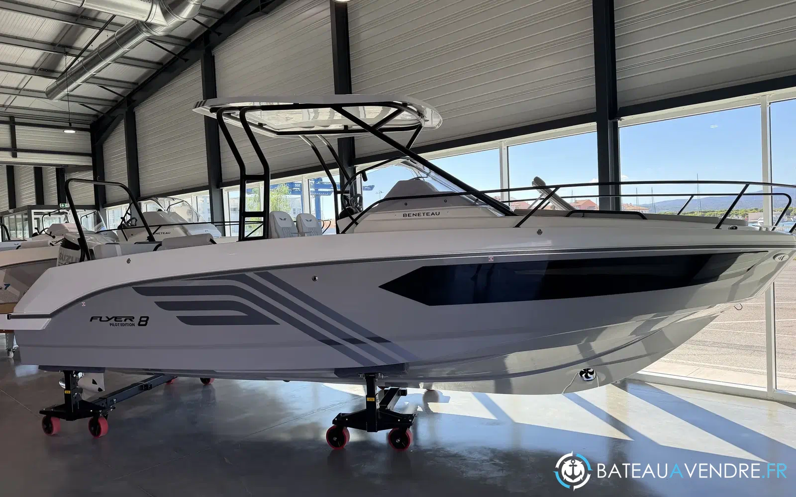 slider 0 Beneteau Flyer 8 SUNdeck V2