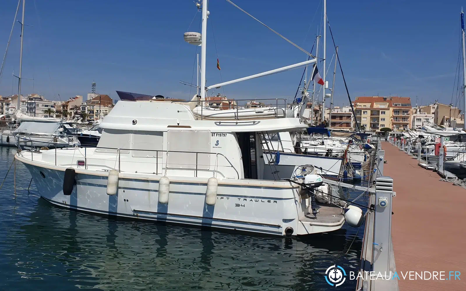 slider 0 Beneteau Swift Trawler 34 Fly