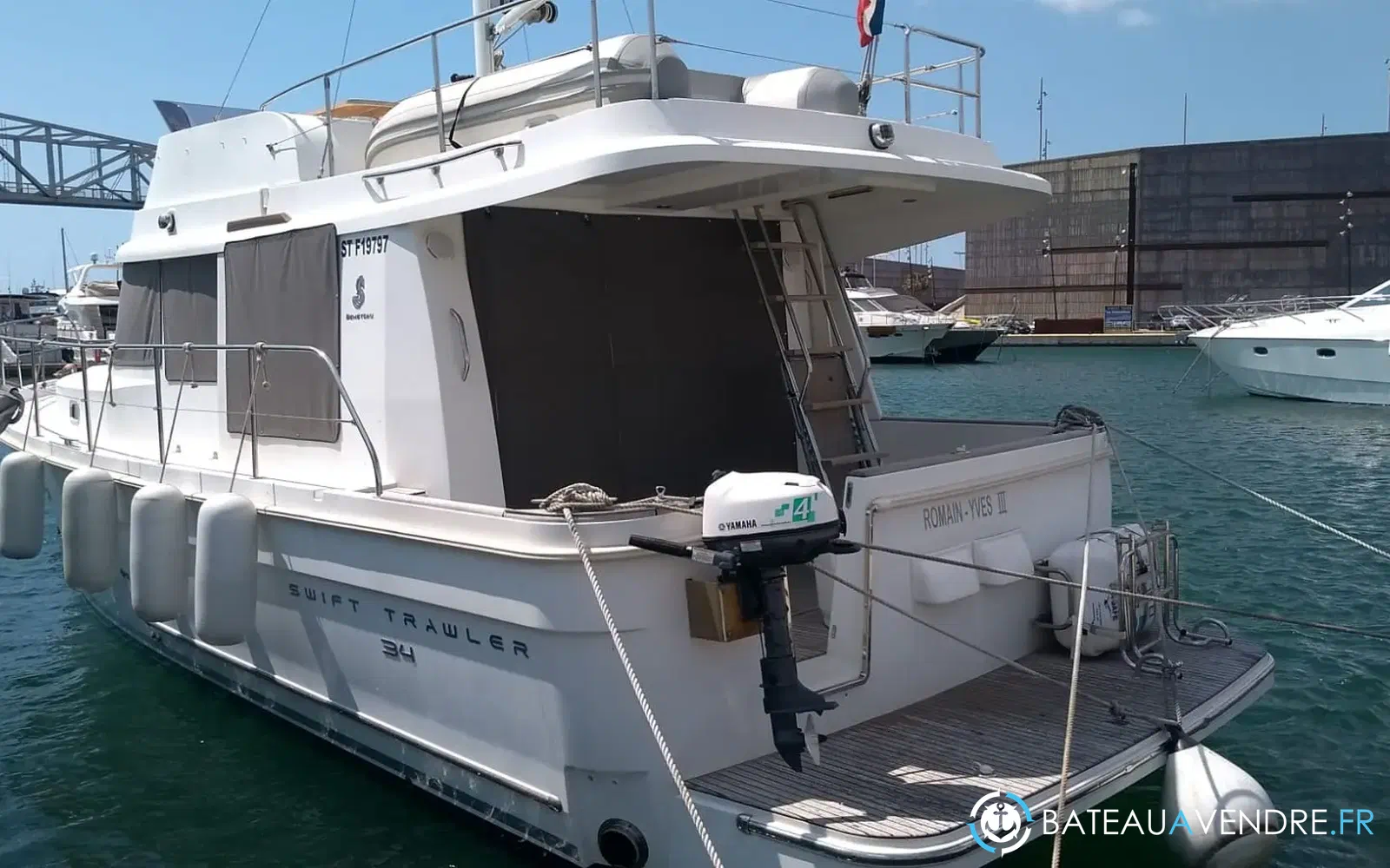 slider 1 Beneteau Swift Trawler 34 Fly