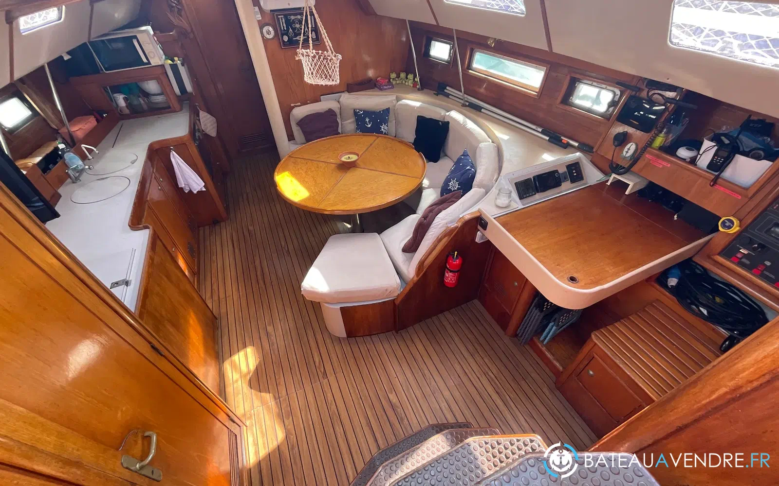 slider 9 Jeanneau Voyage 12.50