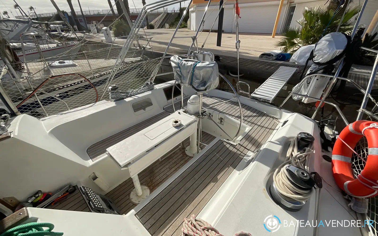 slider 2 Jeanneau Voyage 12.50