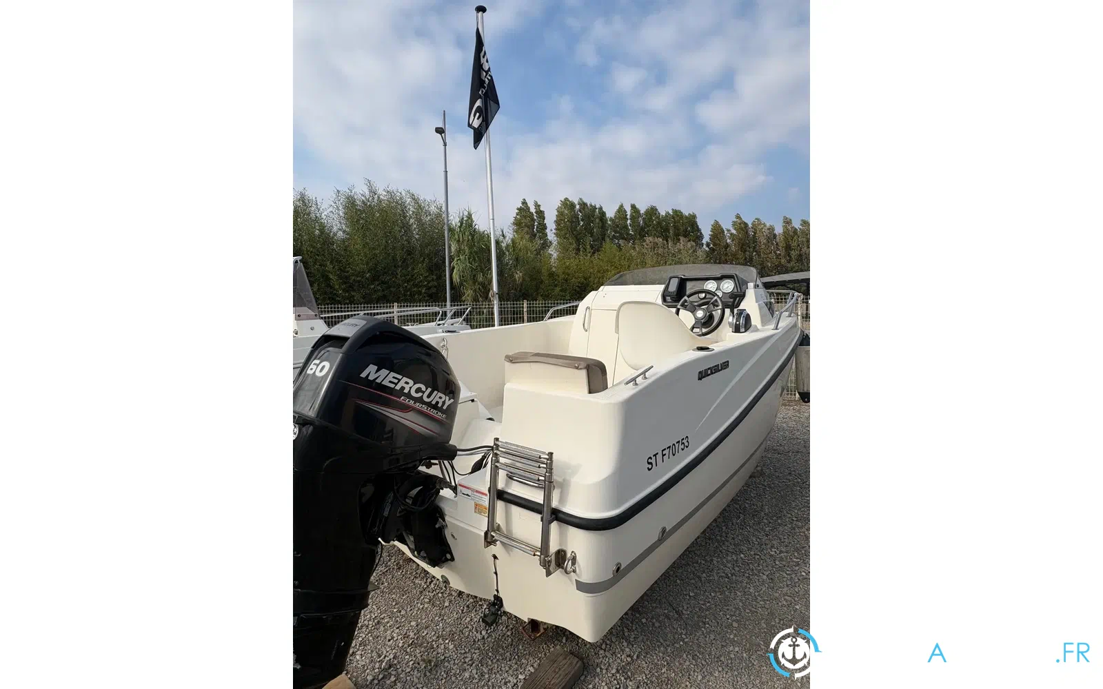 slider 11 Quicksilver Activ 455 Cabin