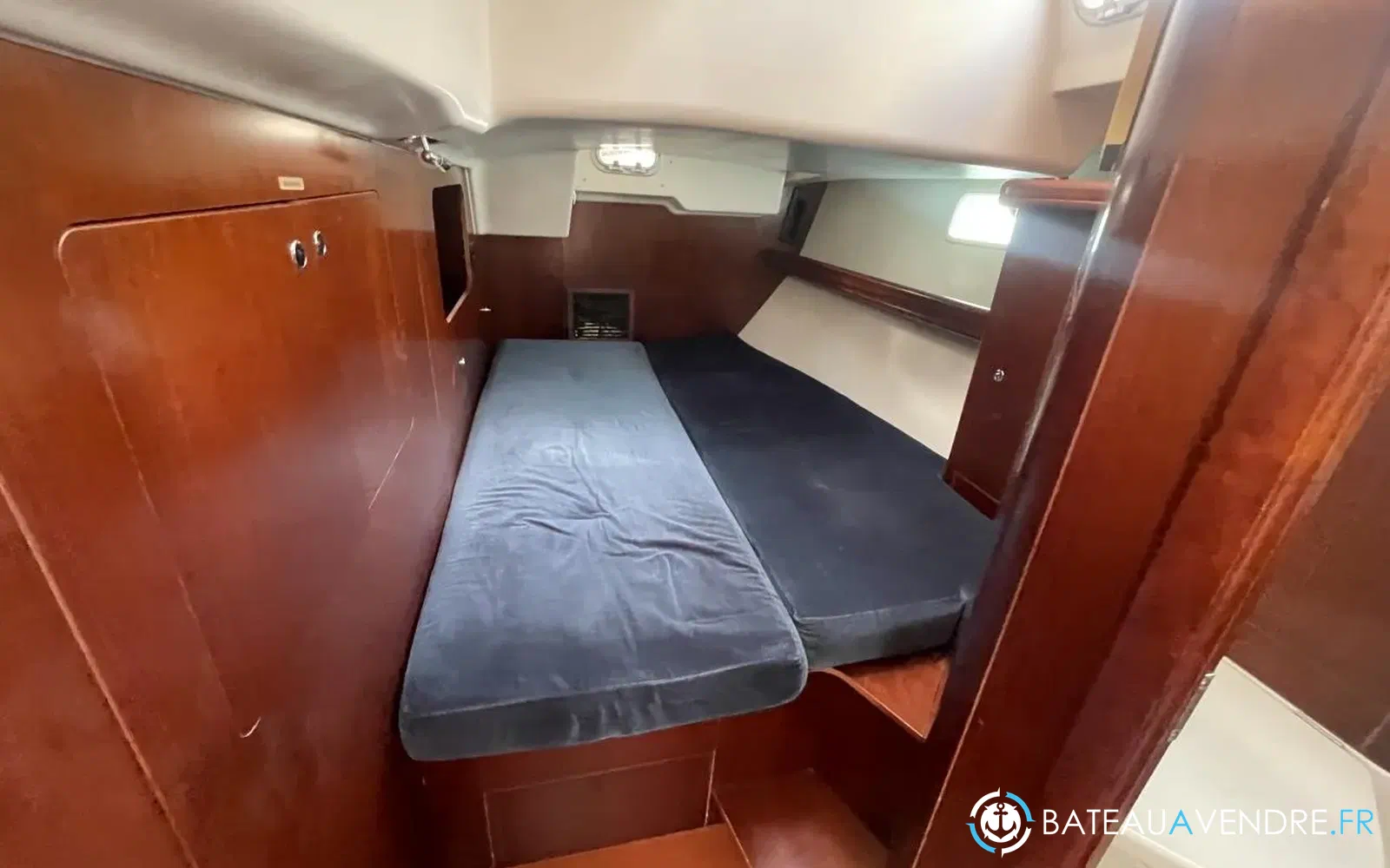 slider 34 Beneteau Oceanis 523