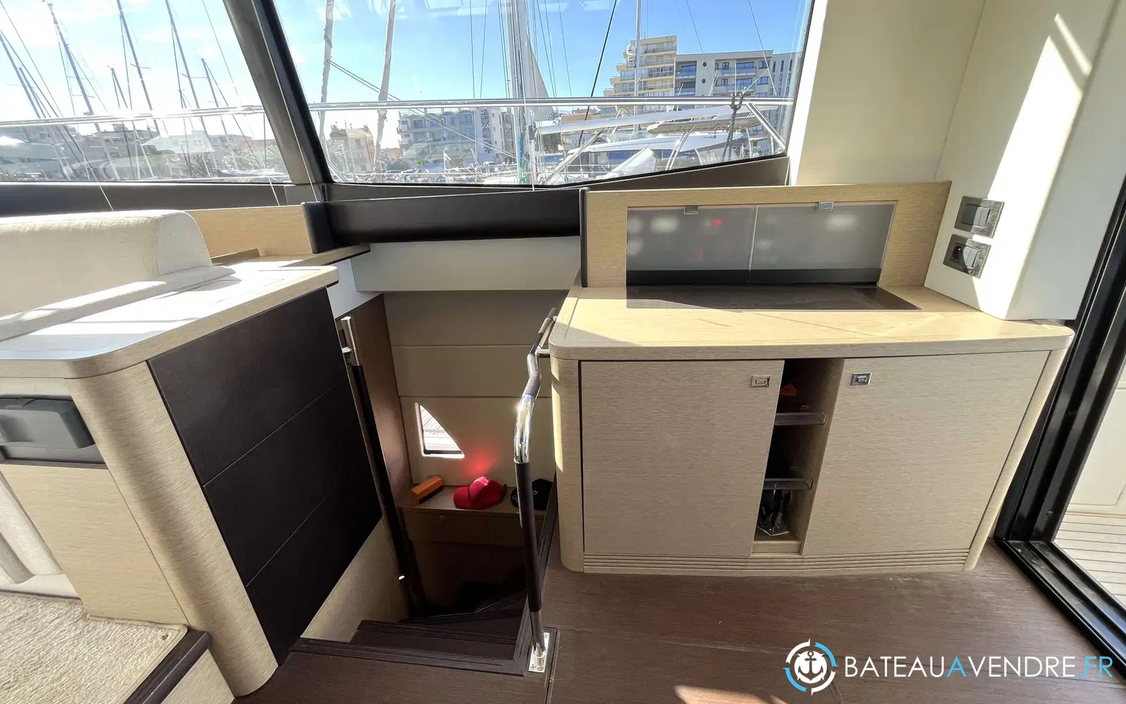 slider 12 Prestige Yachts 560 S