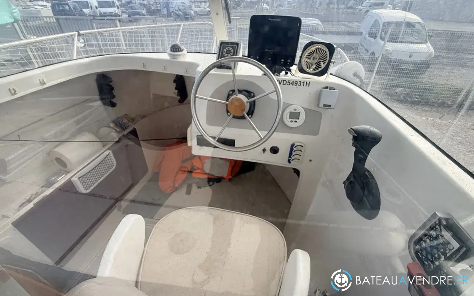 slider 10 Quicksilver 500 Pilothouse