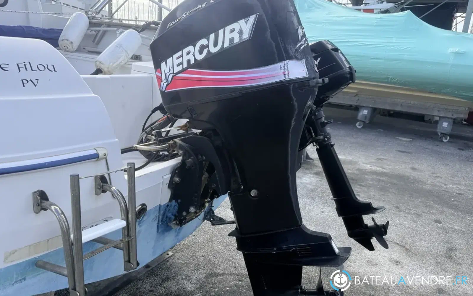 slider 12 Quicksilver 500 Pilothouse