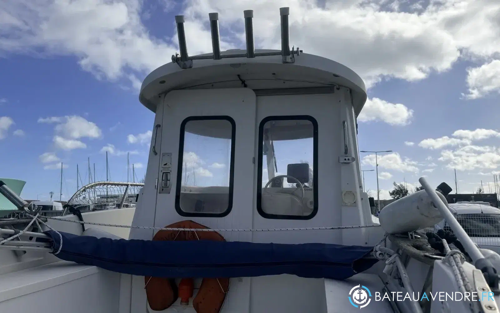 slider 5 Quicksilver 500 Pilothouse