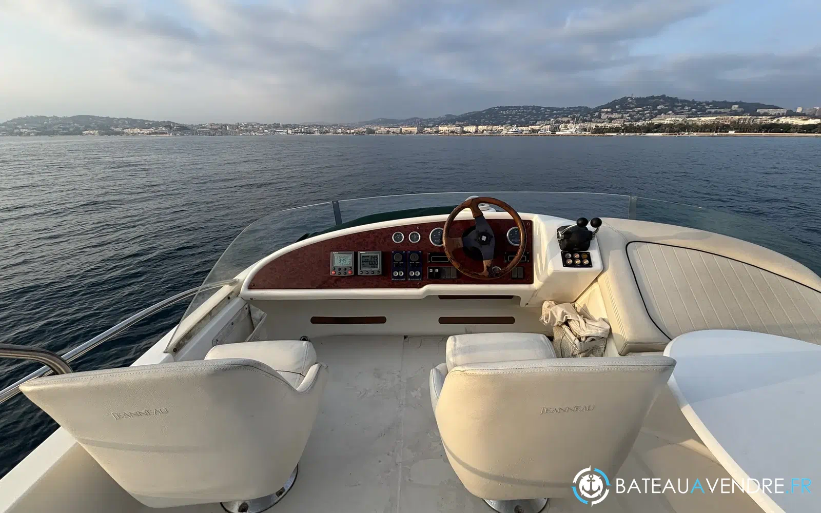 slider 19 Jeanneau Prestige 36