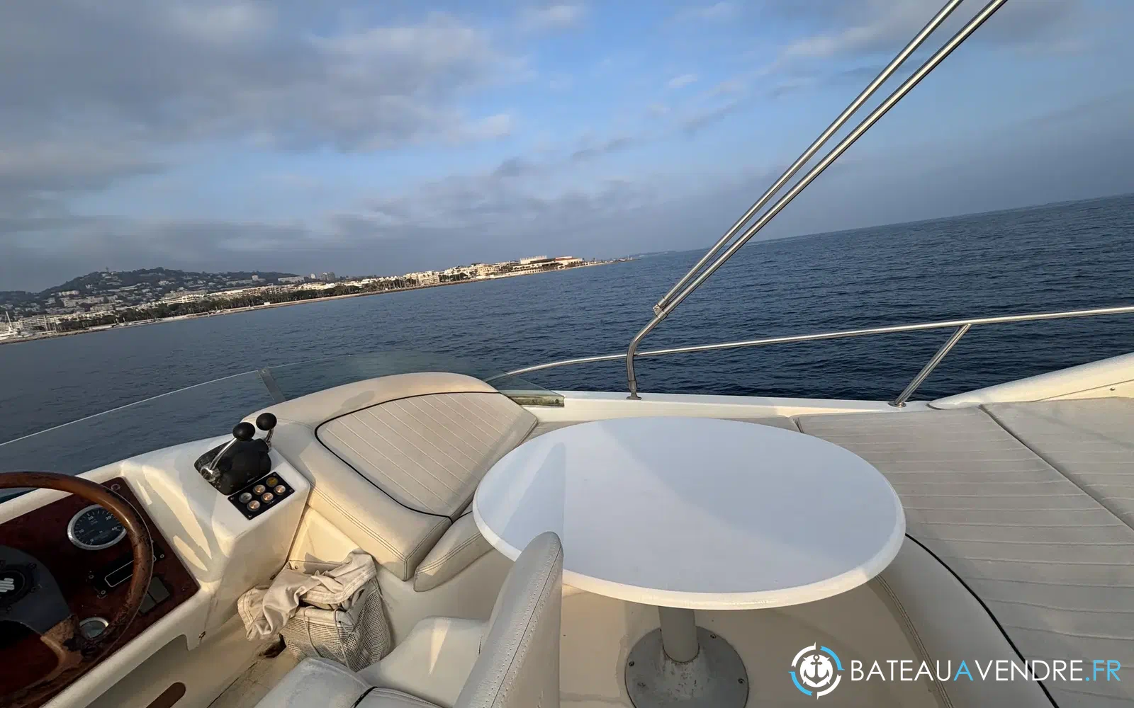 slider 21 Jeanneau Prestige 36