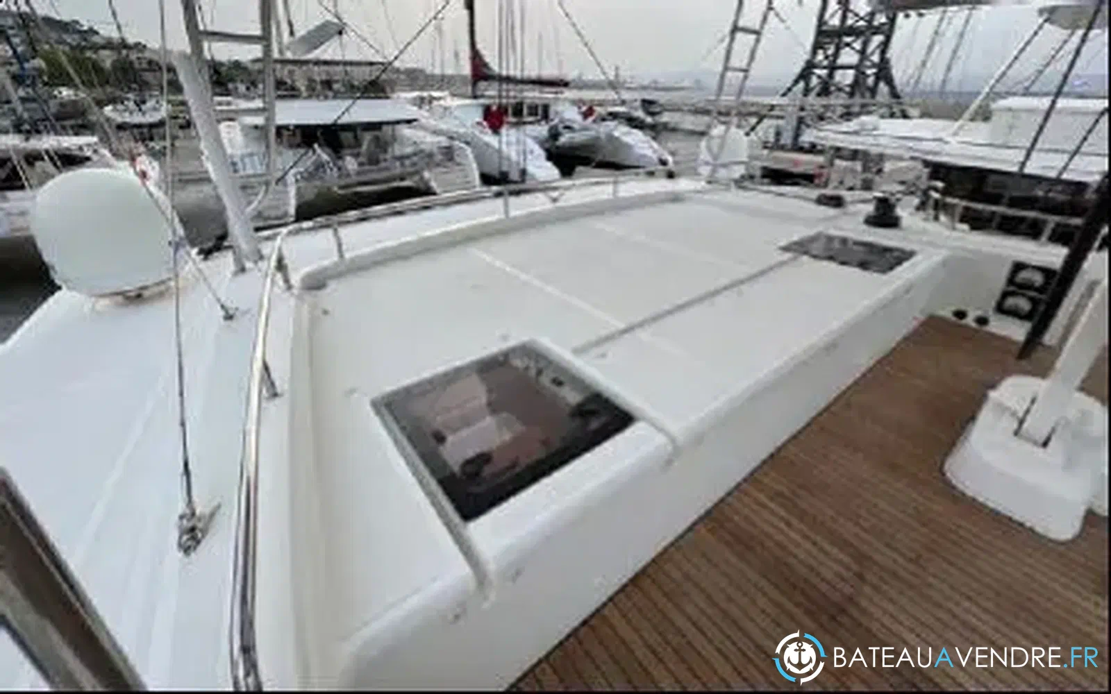 slider 21 Lagoon 52 F