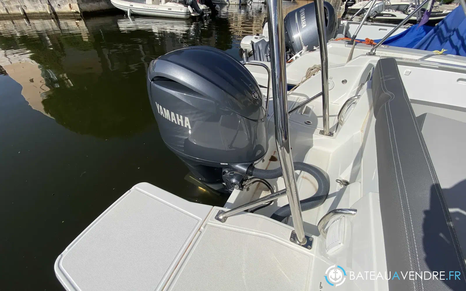 slider 11 Jeanneau Cap Camarat 6.5 CC Serie 3