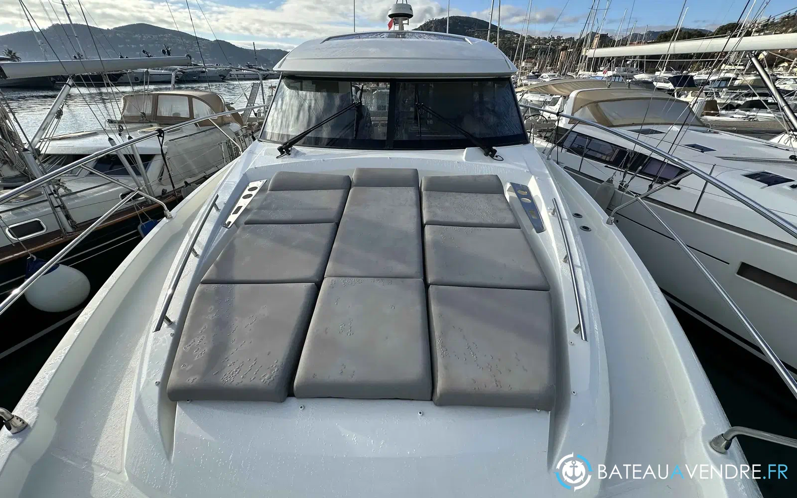 slider 9 Prestige Yachts 460 Fly