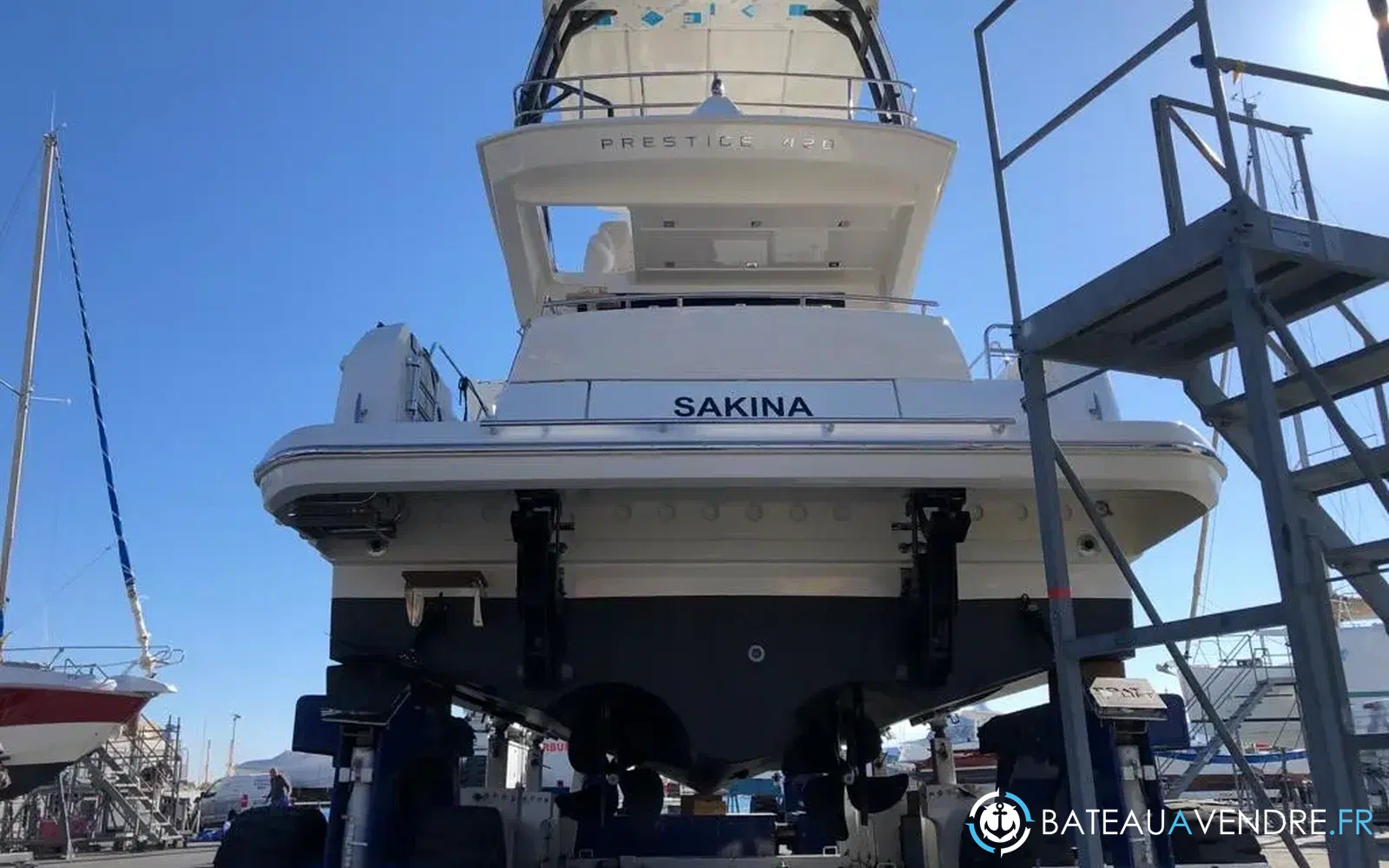 slider 2 Prestige Yachts 420 Fly