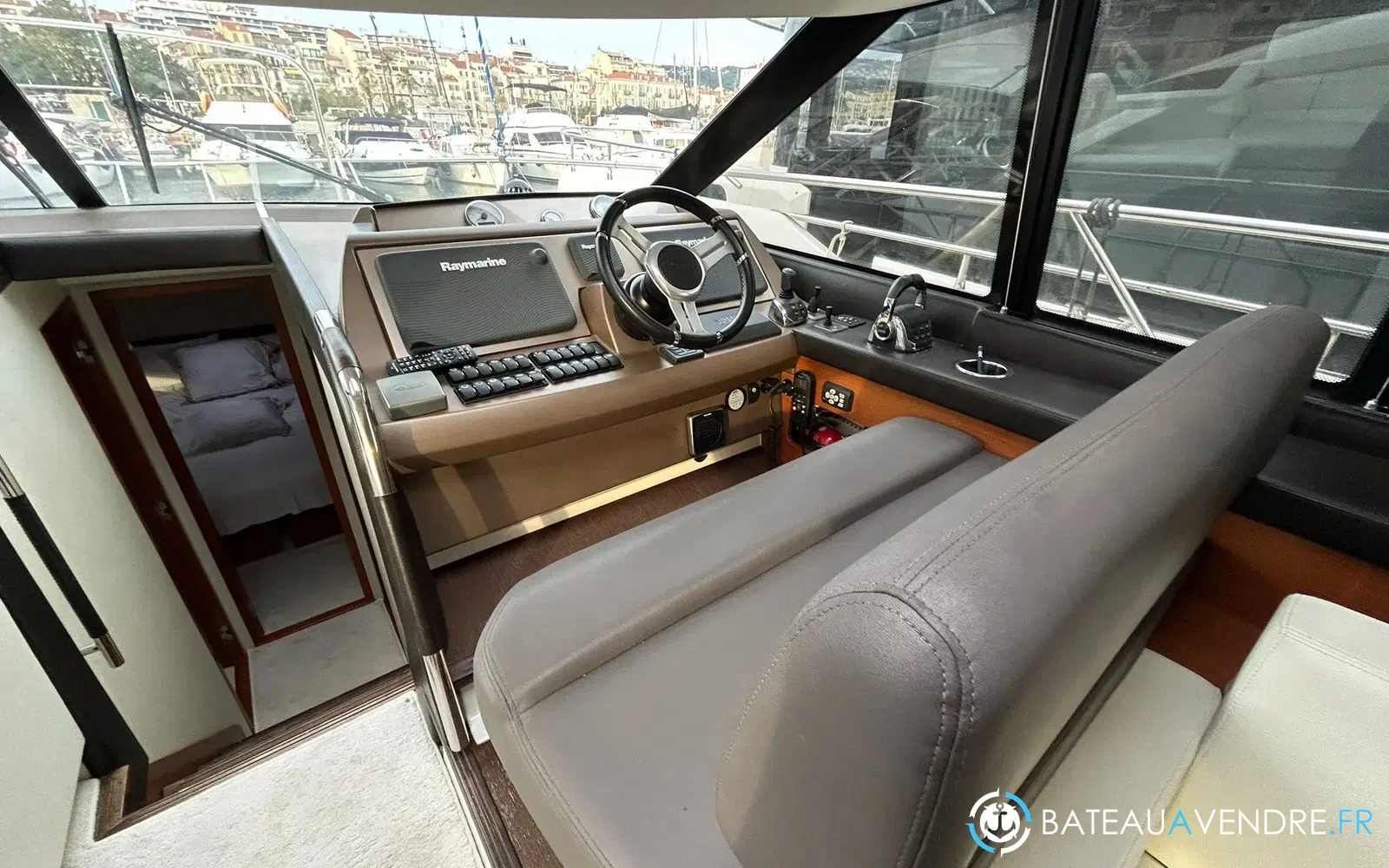 slider 3 Prestige Yachts 500 S