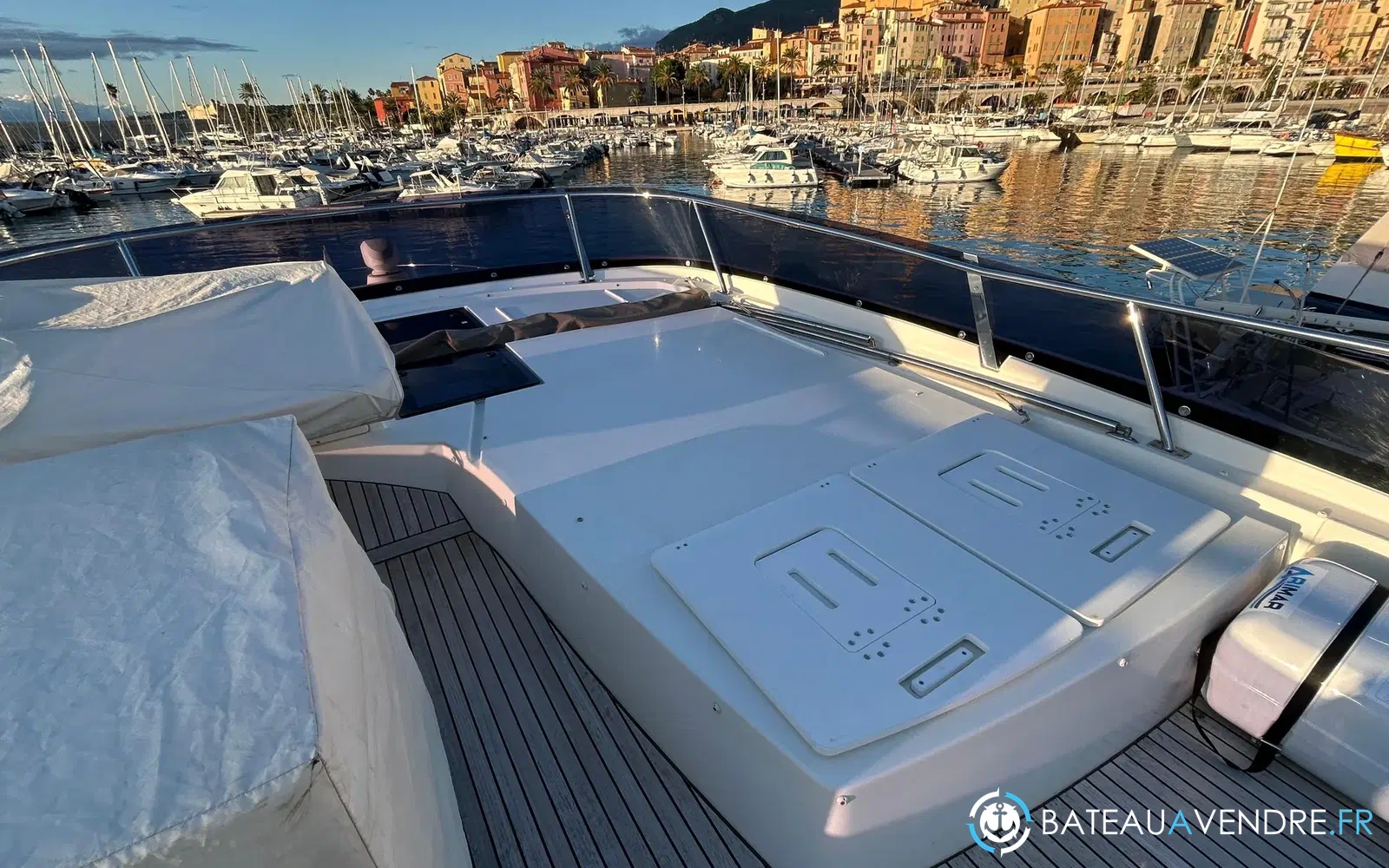 slider 3 Prestige Yachts 560 S
