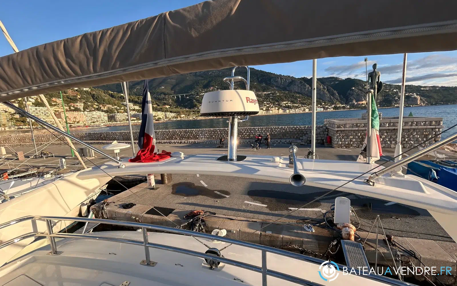 slider 5 Prestige Yachts 560 S