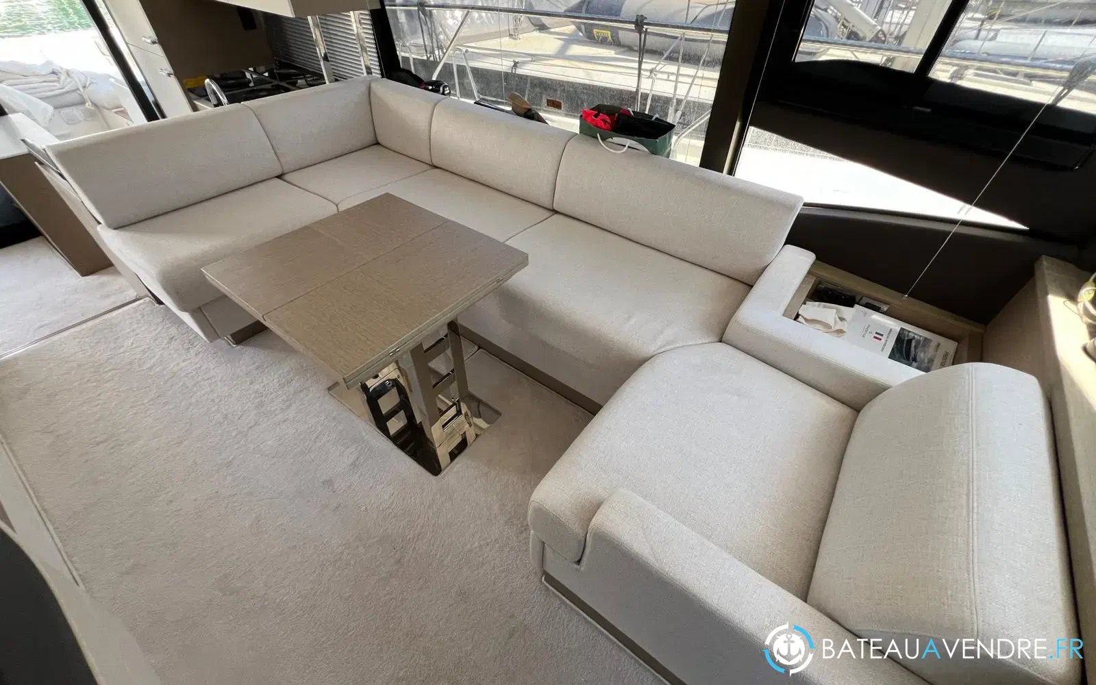slider 13 Prestige Yachts 520 S