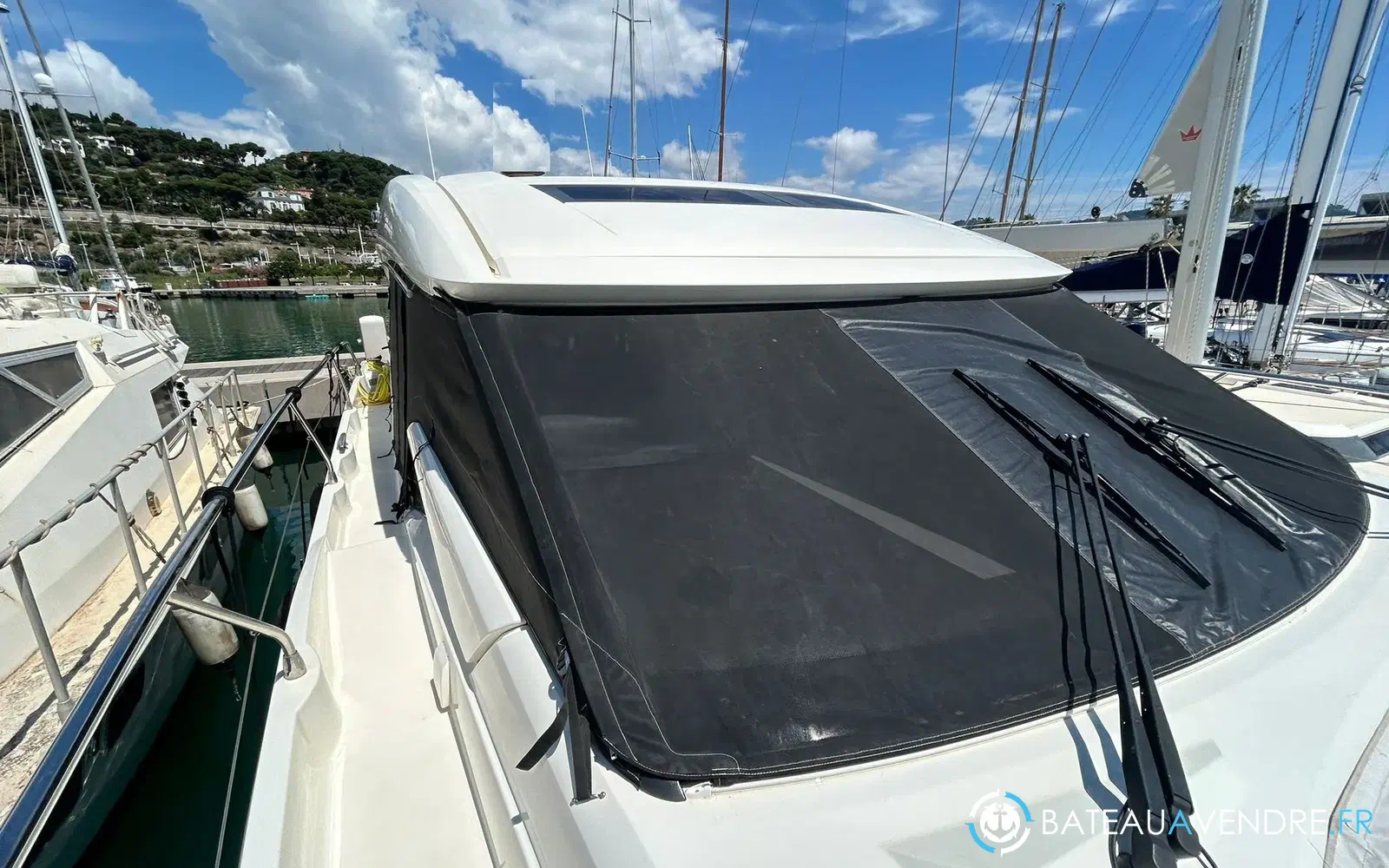 slider 8 Prestige Yachts 520 S