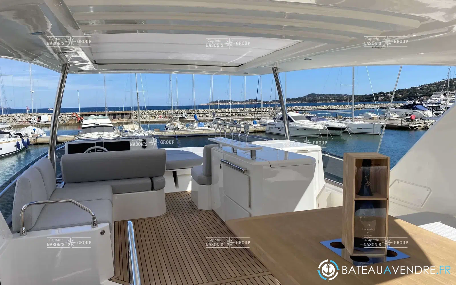 slider 8 Prestige Yachts PRESTIGE 630