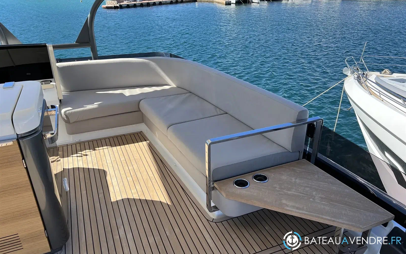 slider 10 Prestige Yachts X60
