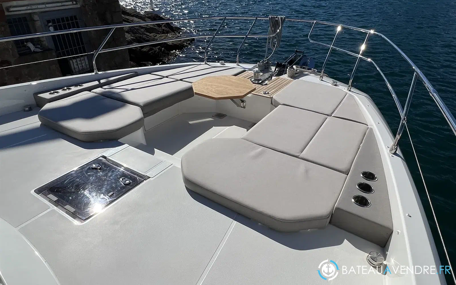 slider 15 Prestige Yachts X60