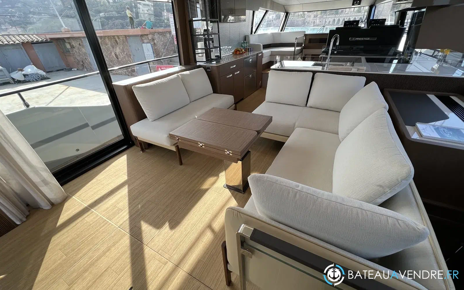 slider 17 Prestige Yachts X60
