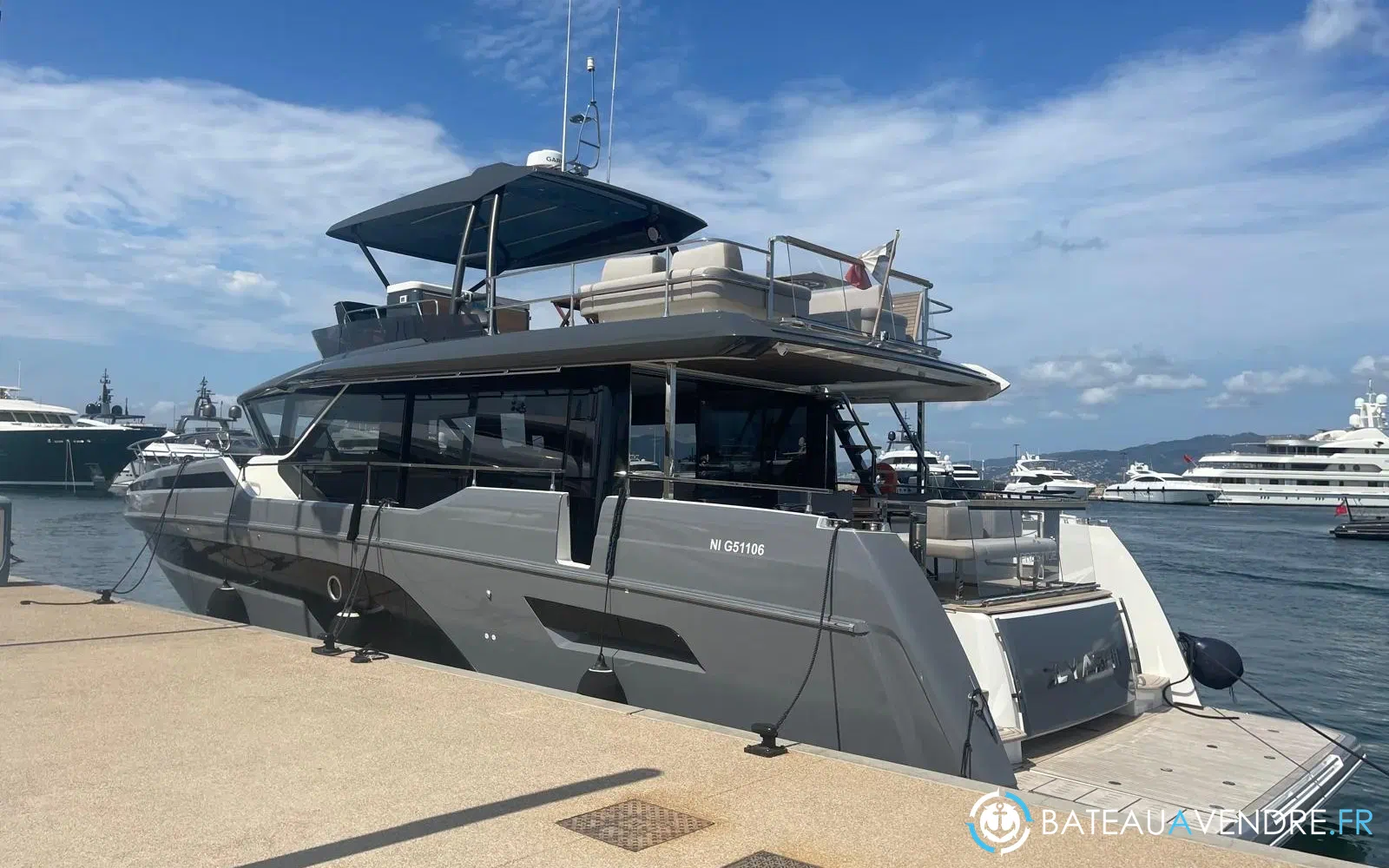 slider 1 Prestige Yachts X60