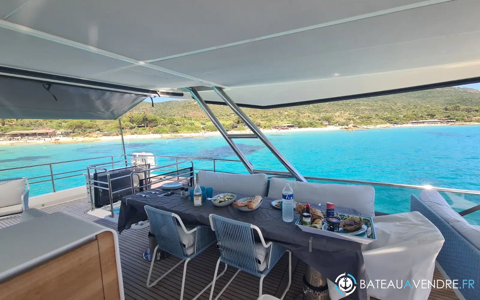 slider 9 Prestige Yachts M8