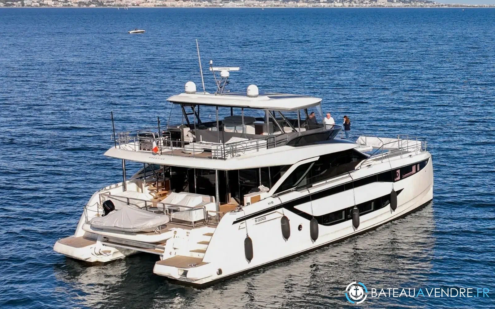 slider 2 Prestige Yachts M8