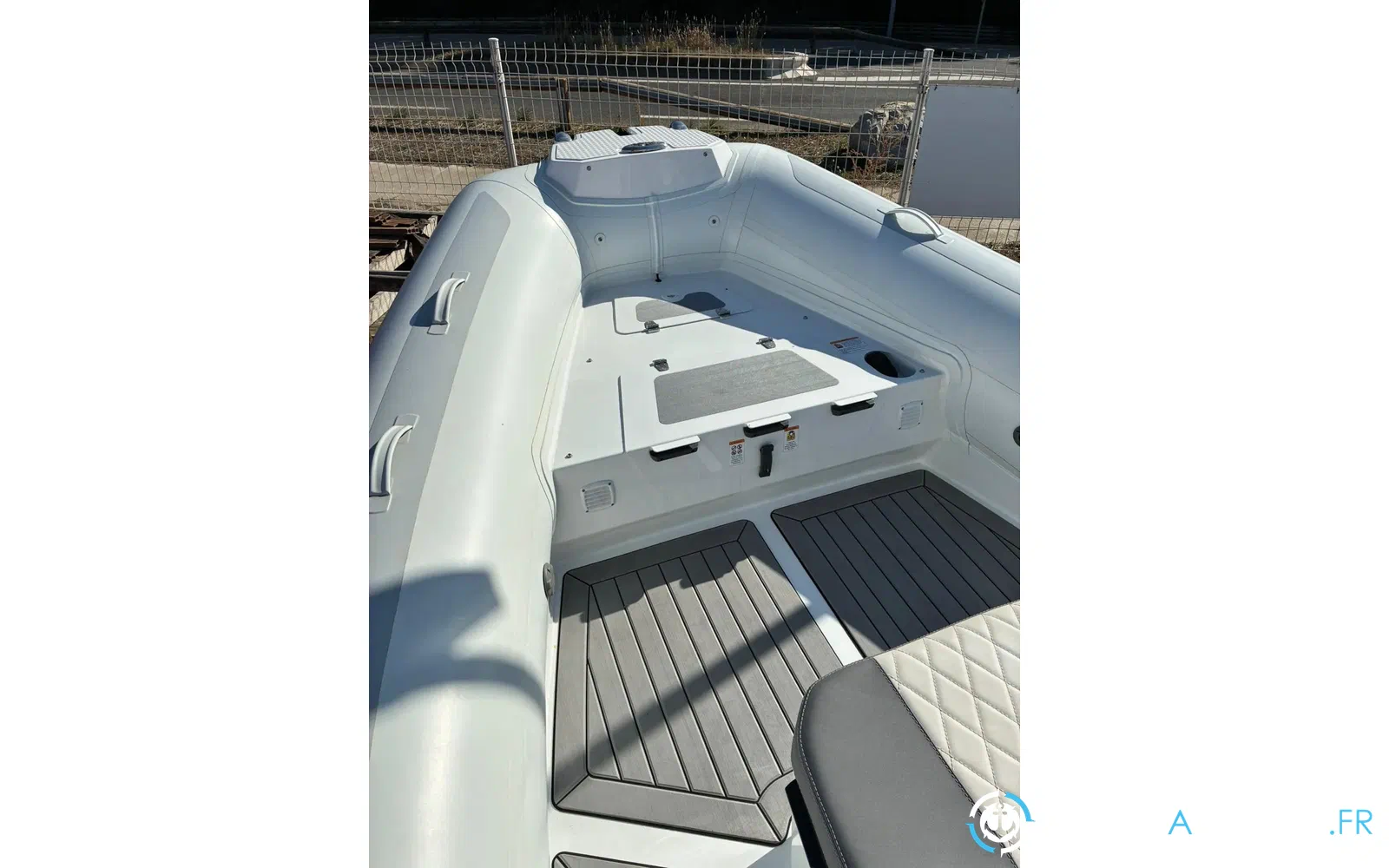 slider 15 Gala Boats V7