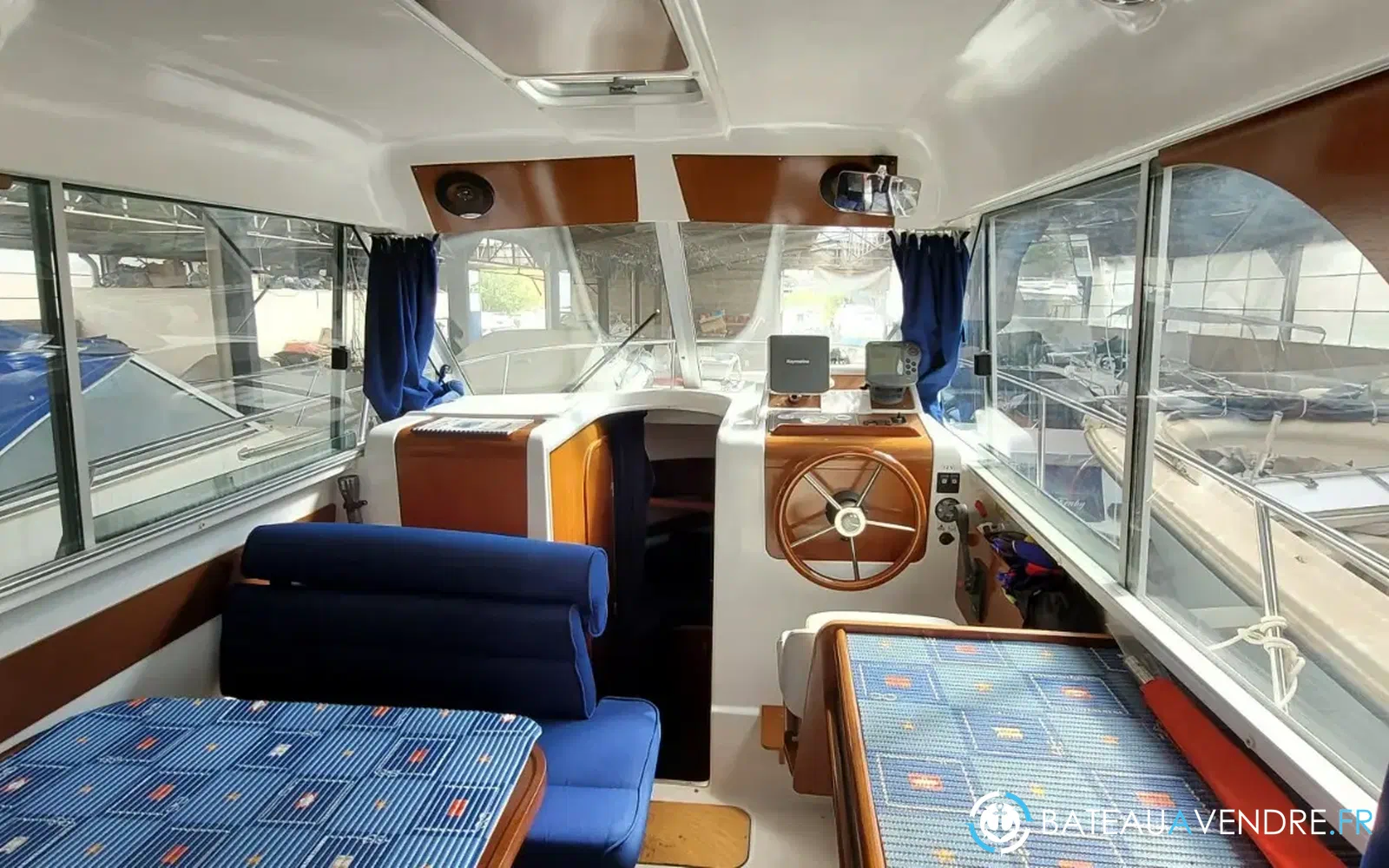 slider 18 Beneteau Antares 760 Exclusive