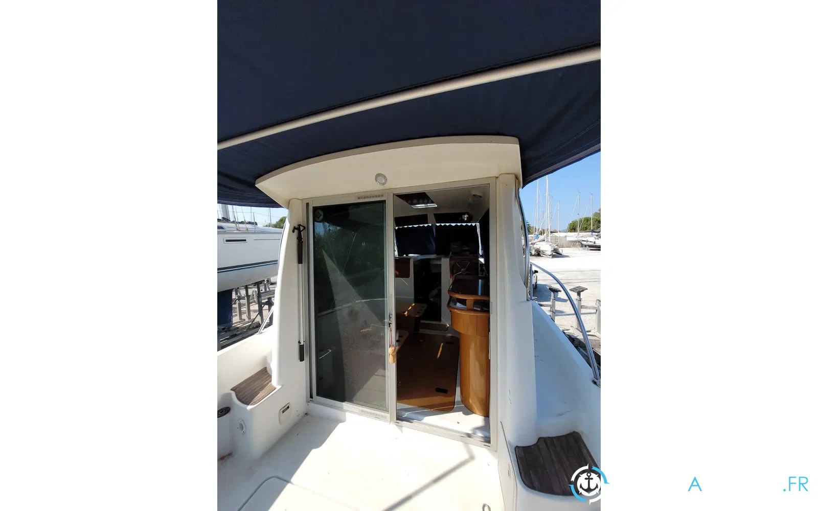 slider 24 Beneteau Antares 760 Exclusive