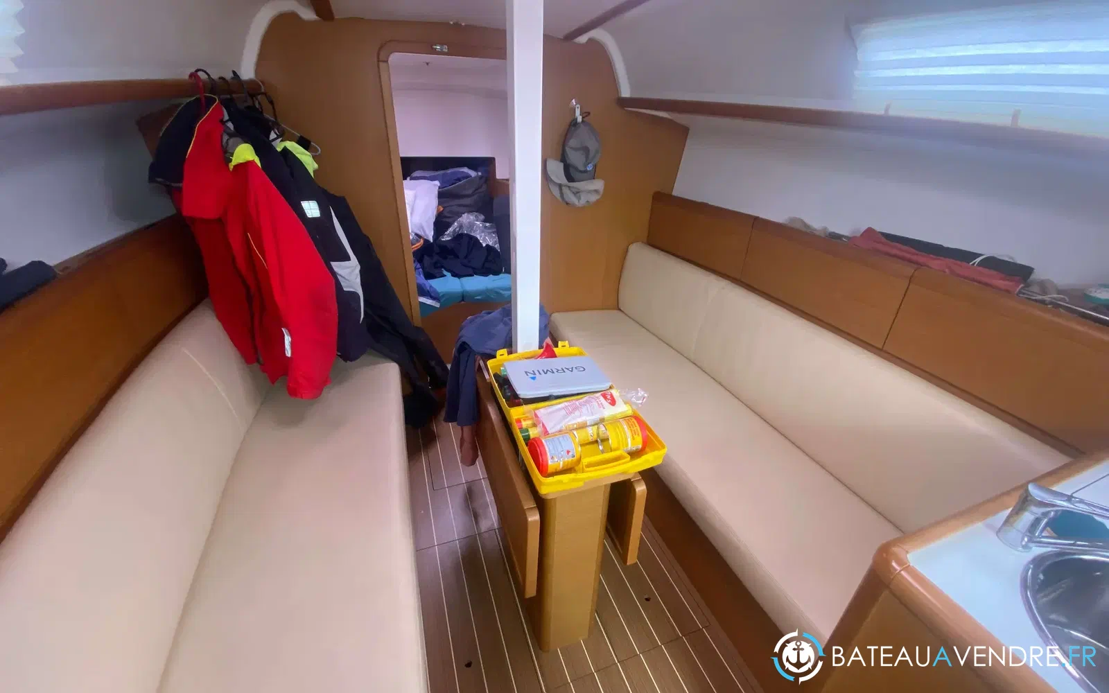 slider 7 Jeanneau Sun Odyssey 33 I Performance