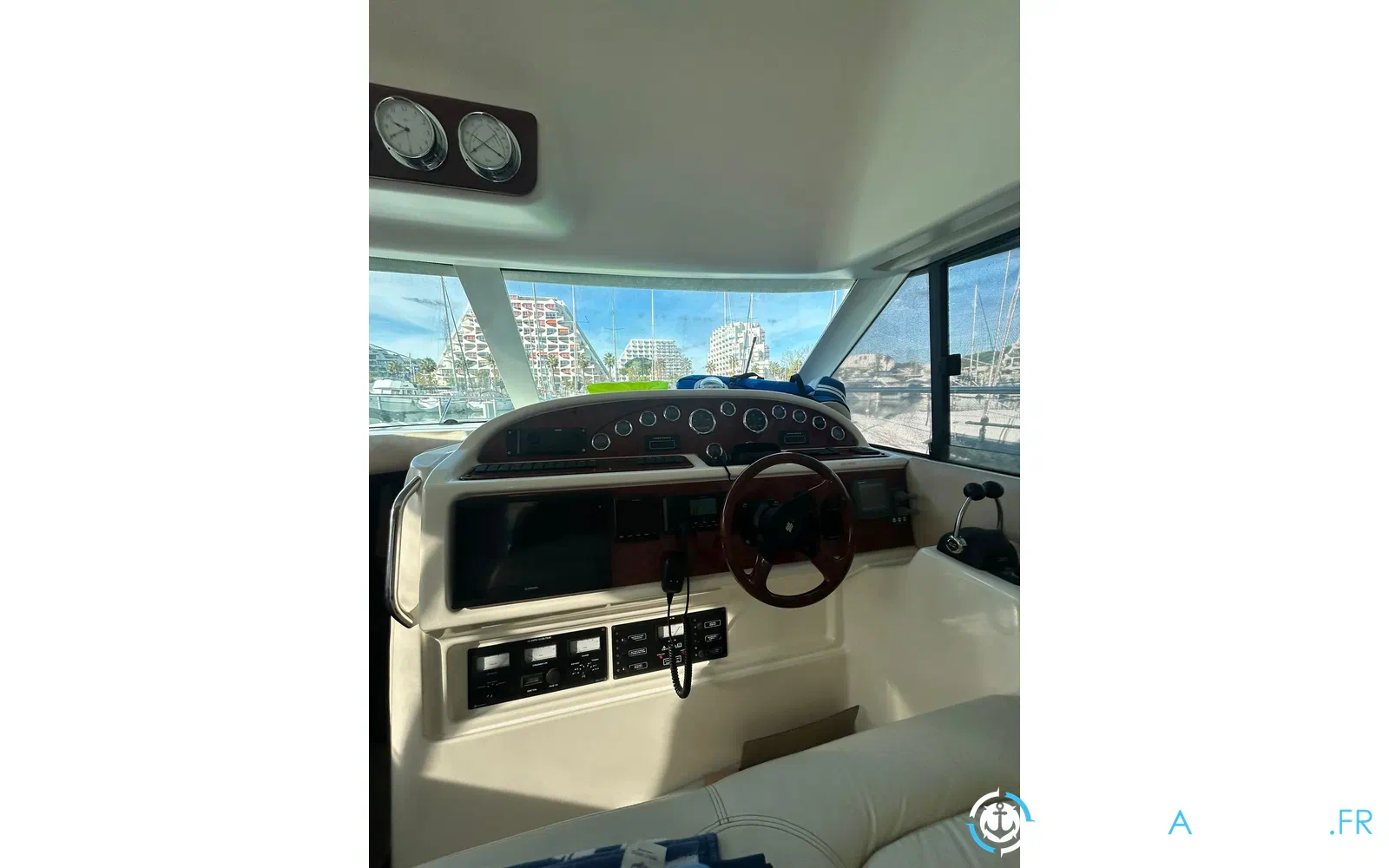 slider 7 Jeanneau Prestige 36 Fly