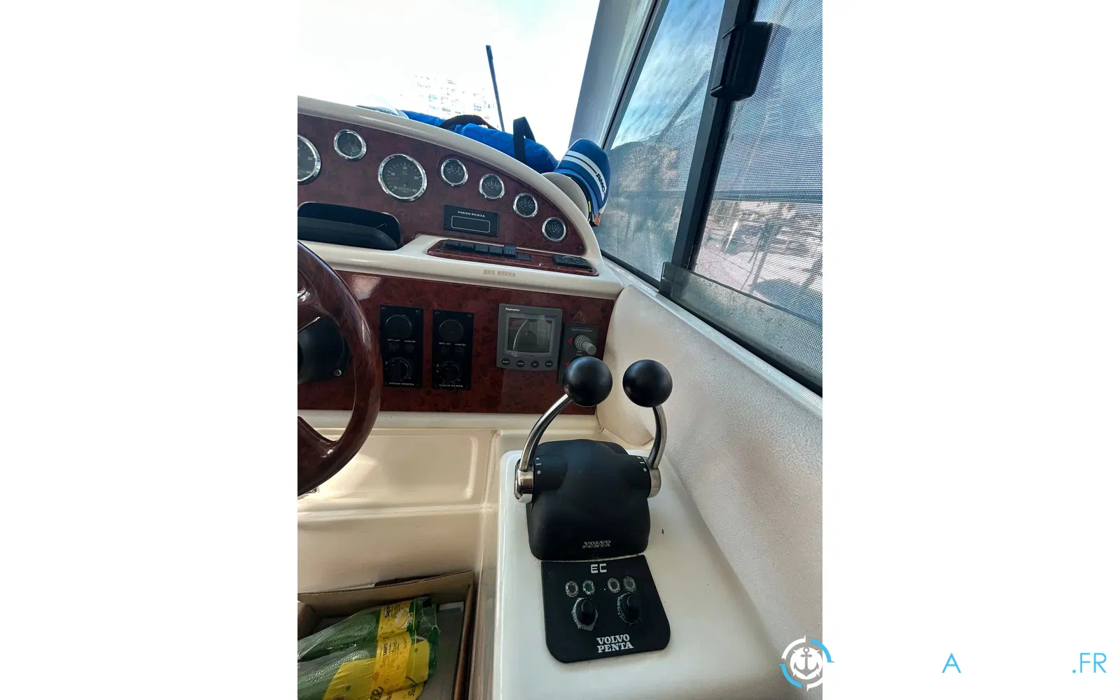 slider 8 Jeanneau Prestige 36 Fly
