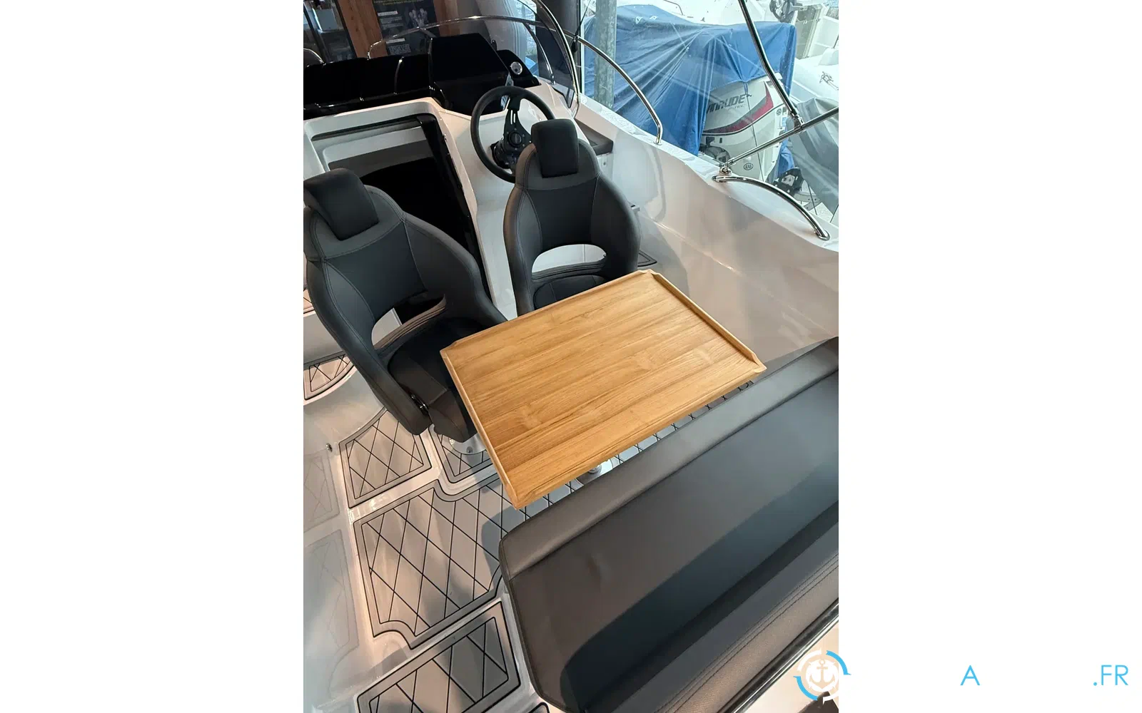slider 12 Okiboats 595SD barracuda + moteur Yamaha