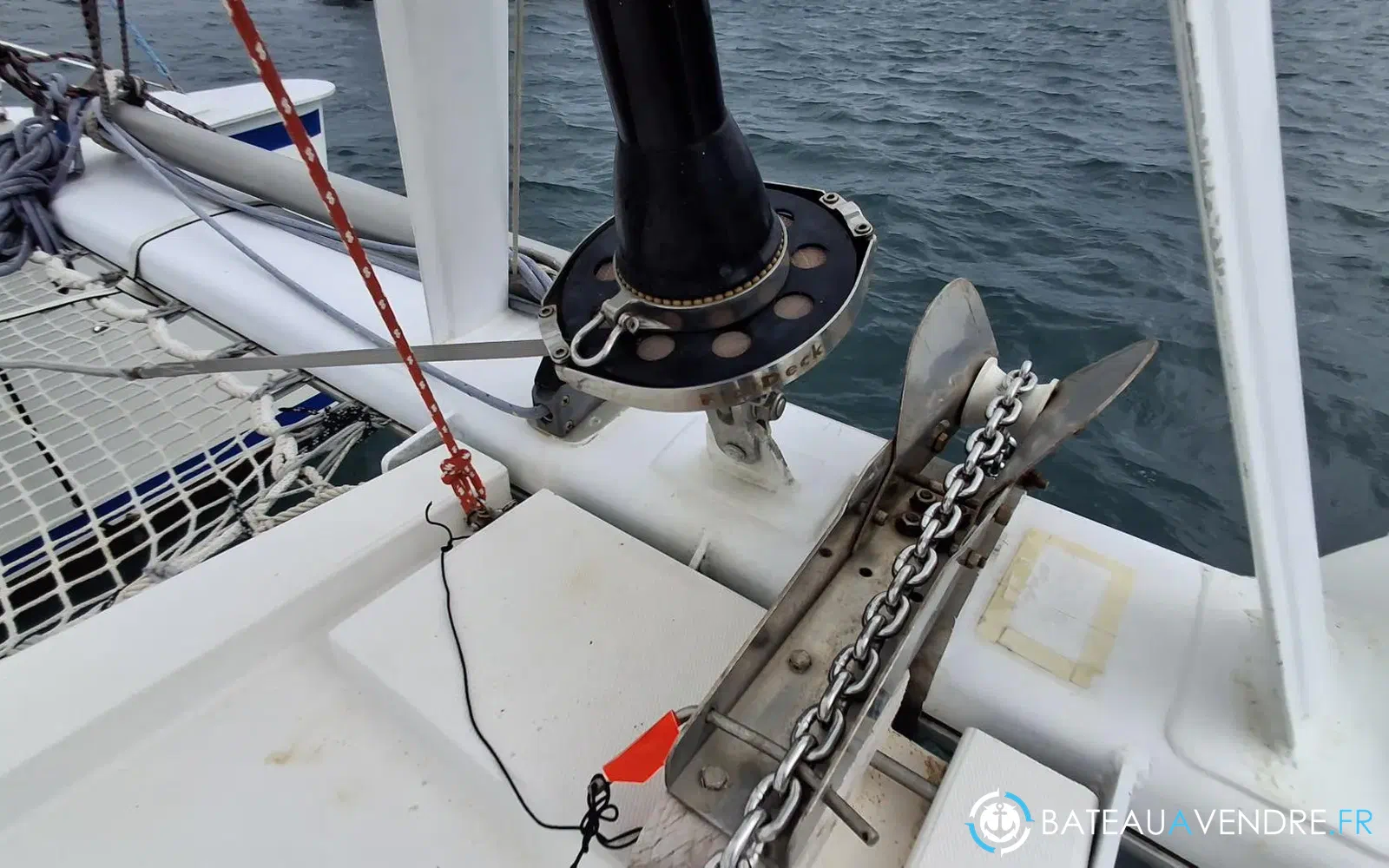 slider 11 Outremer 38