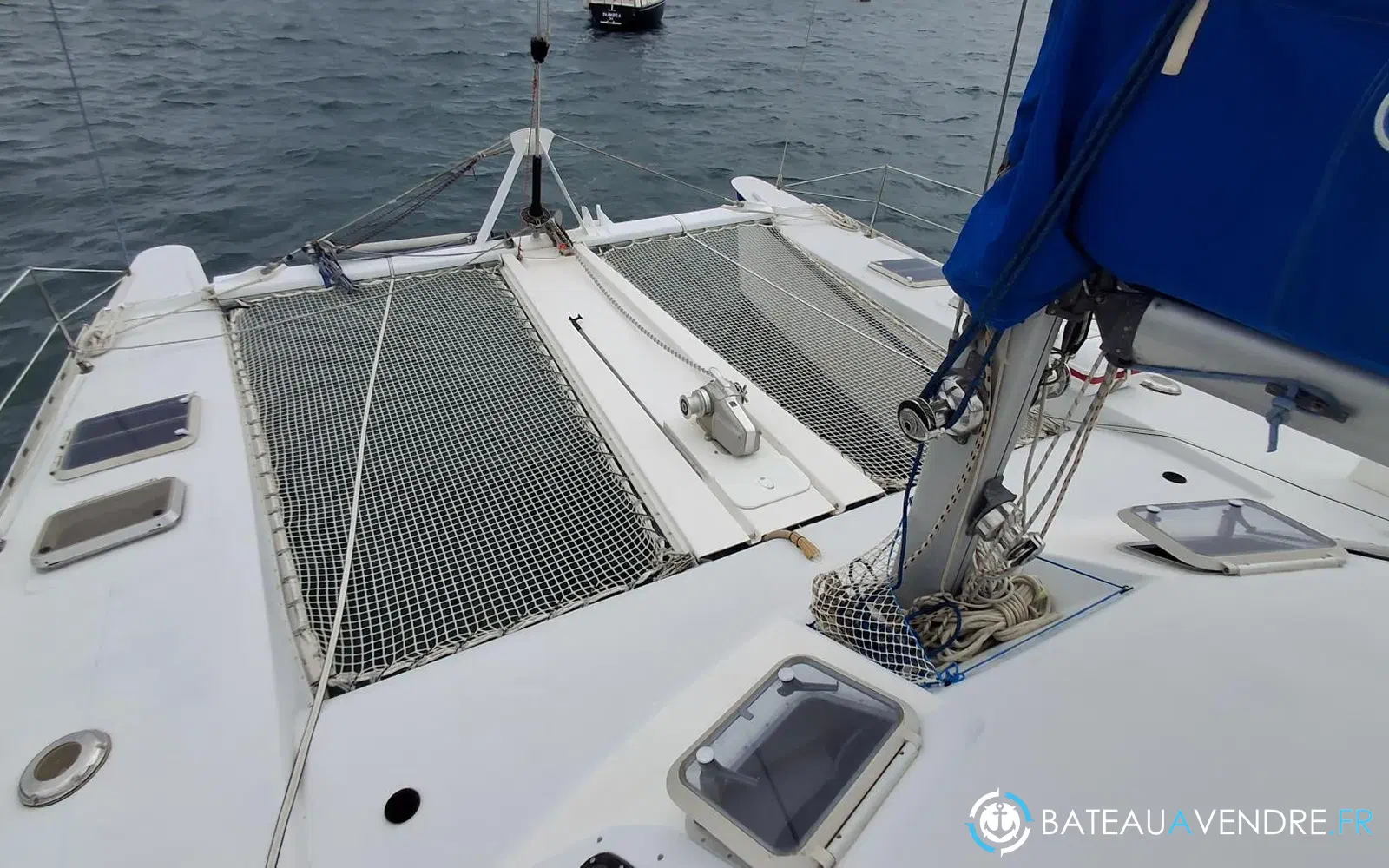 slider 13 Outremer 38