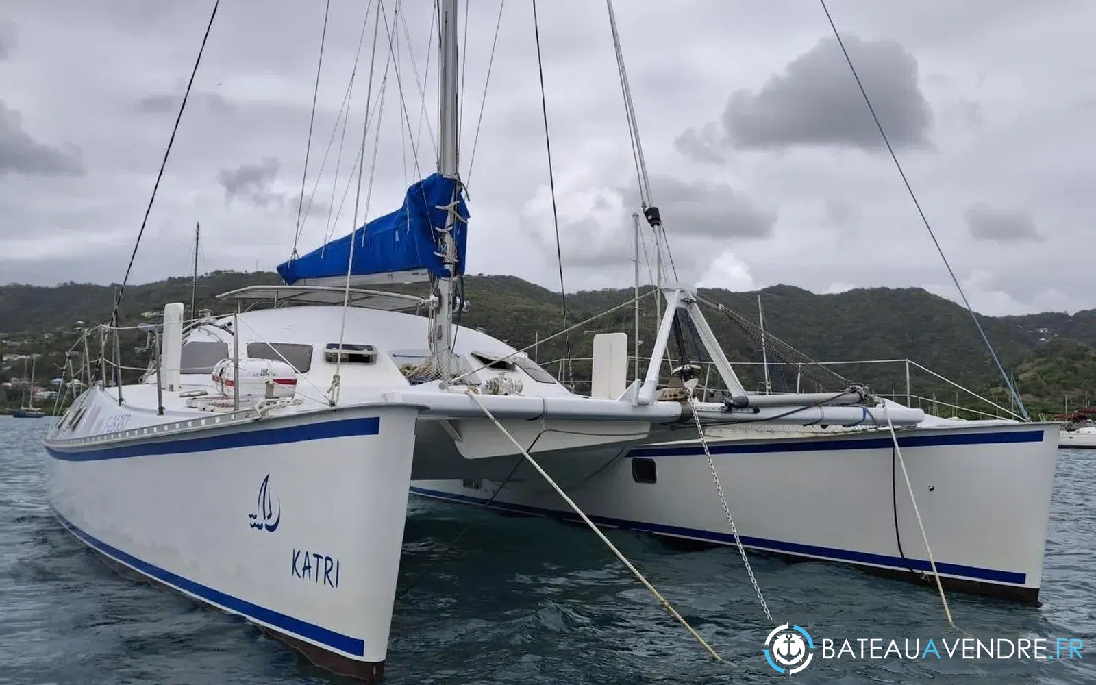 slider 0 Outremer 38