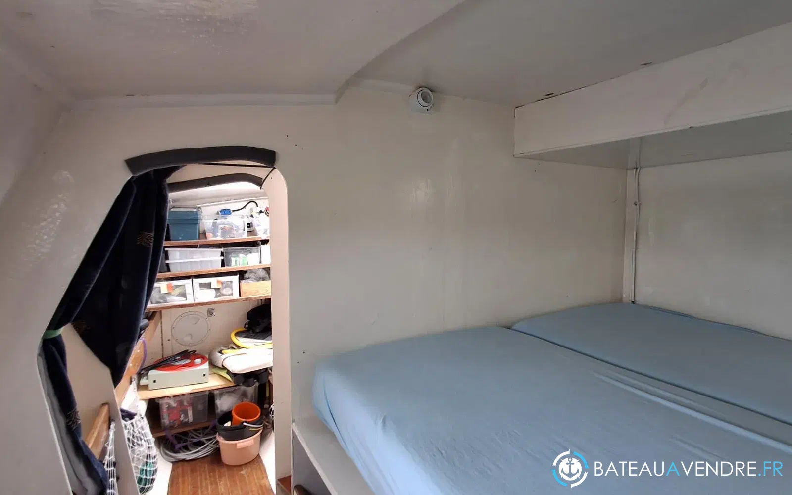slider 20 Outremer 38