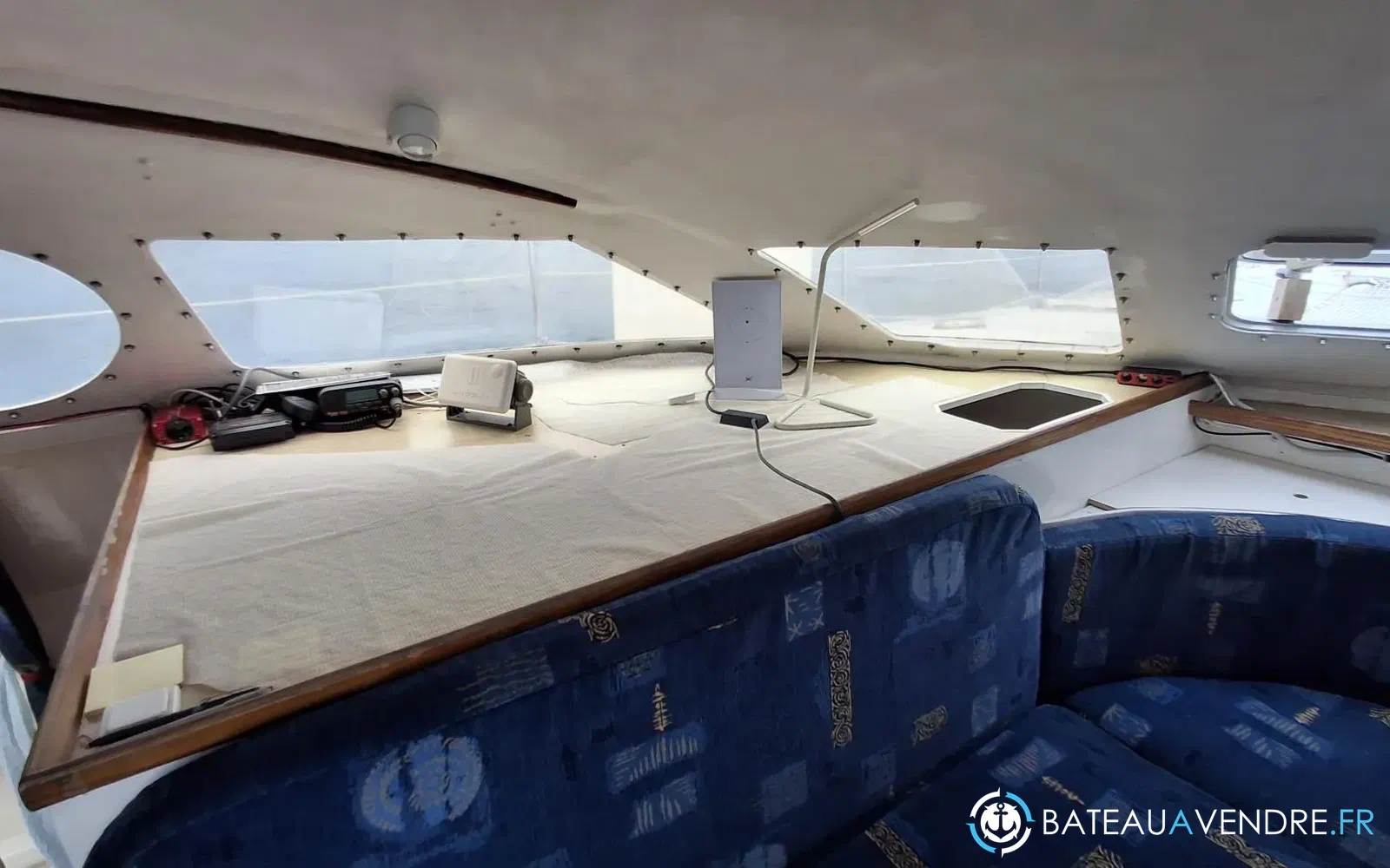 slider 27 Outremer 38