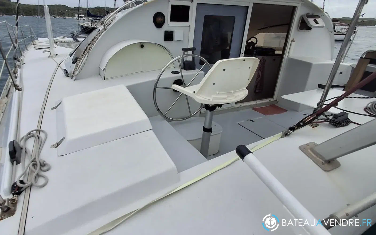 slider 3 Outremer 38