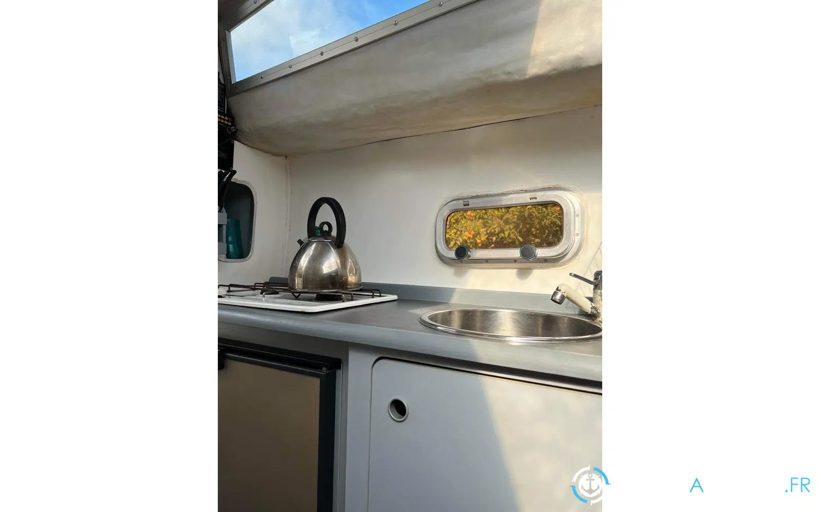 slider 8 Jeanneau Leader 750 Performance