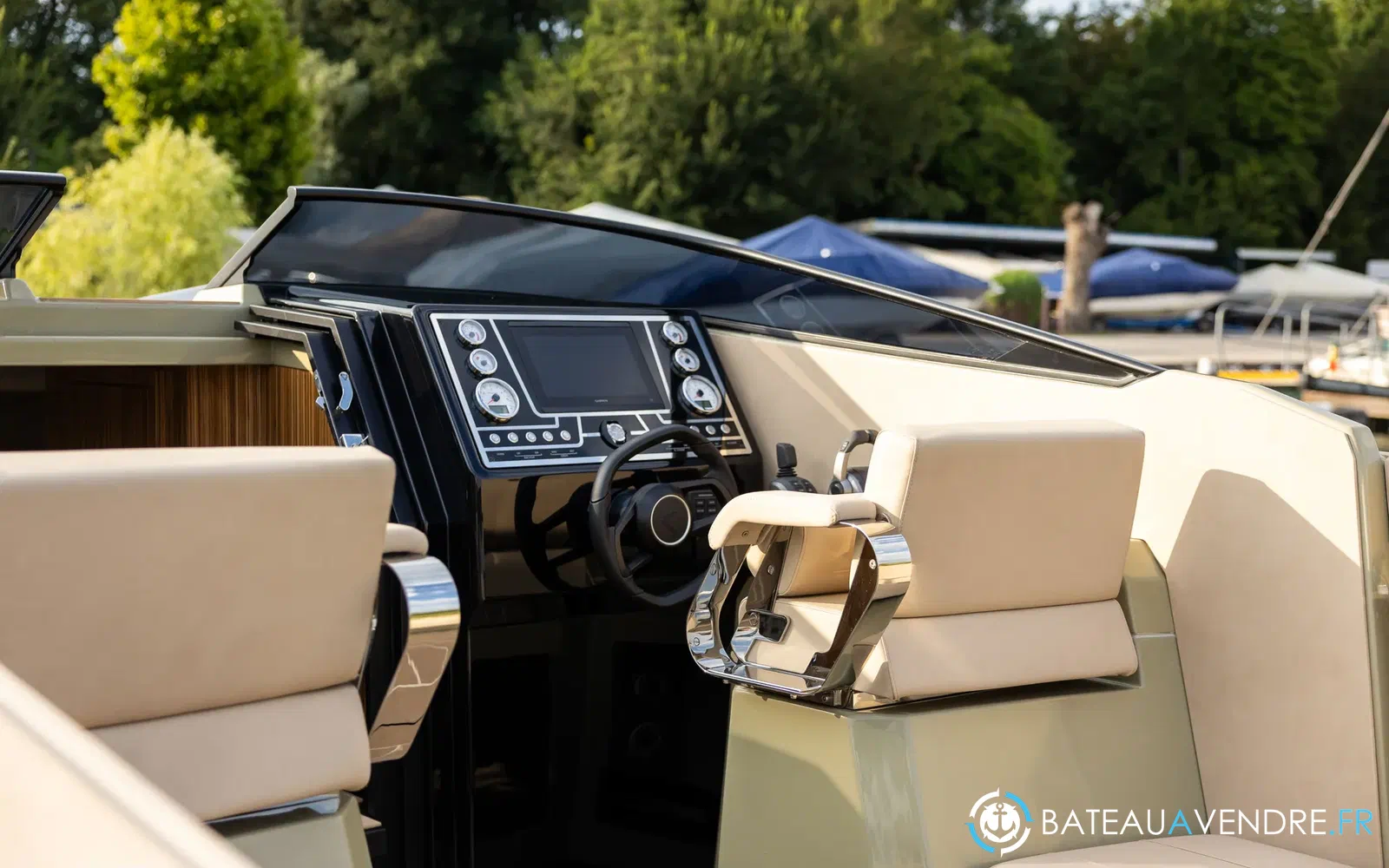 slider 6 Epica Yachts 33