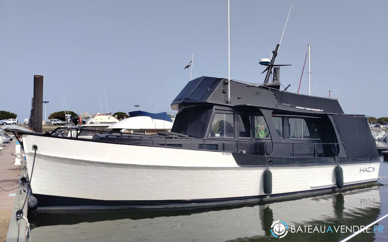 slider 1 Grand Banks 42 Europa