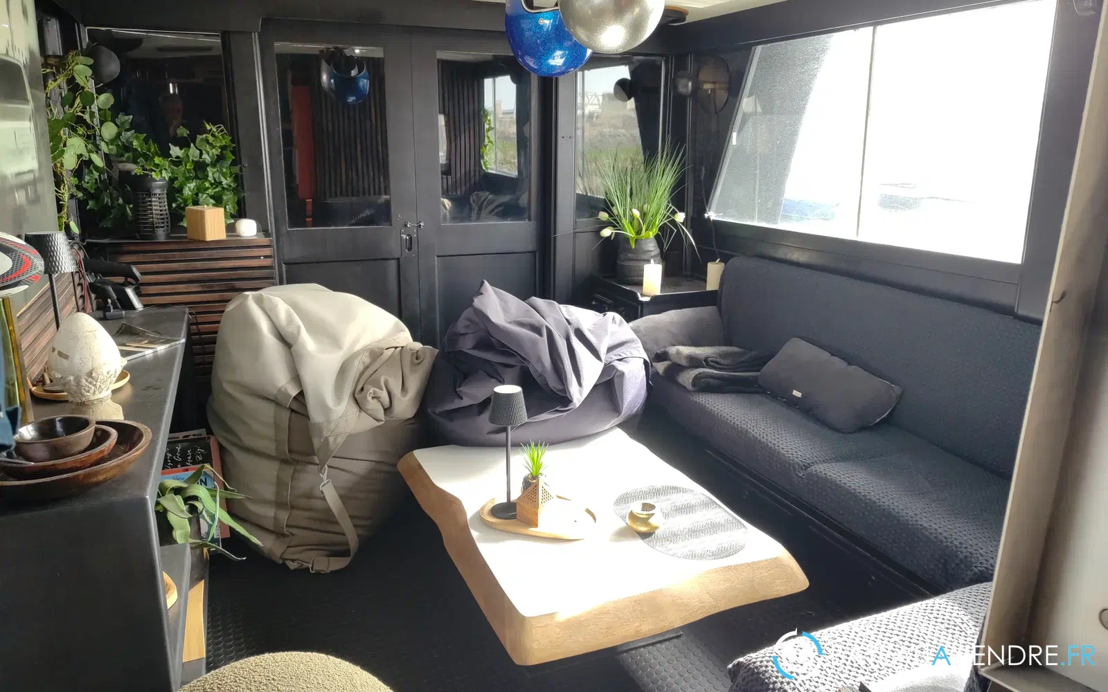 slider 20 Grand Banks 42 Europa