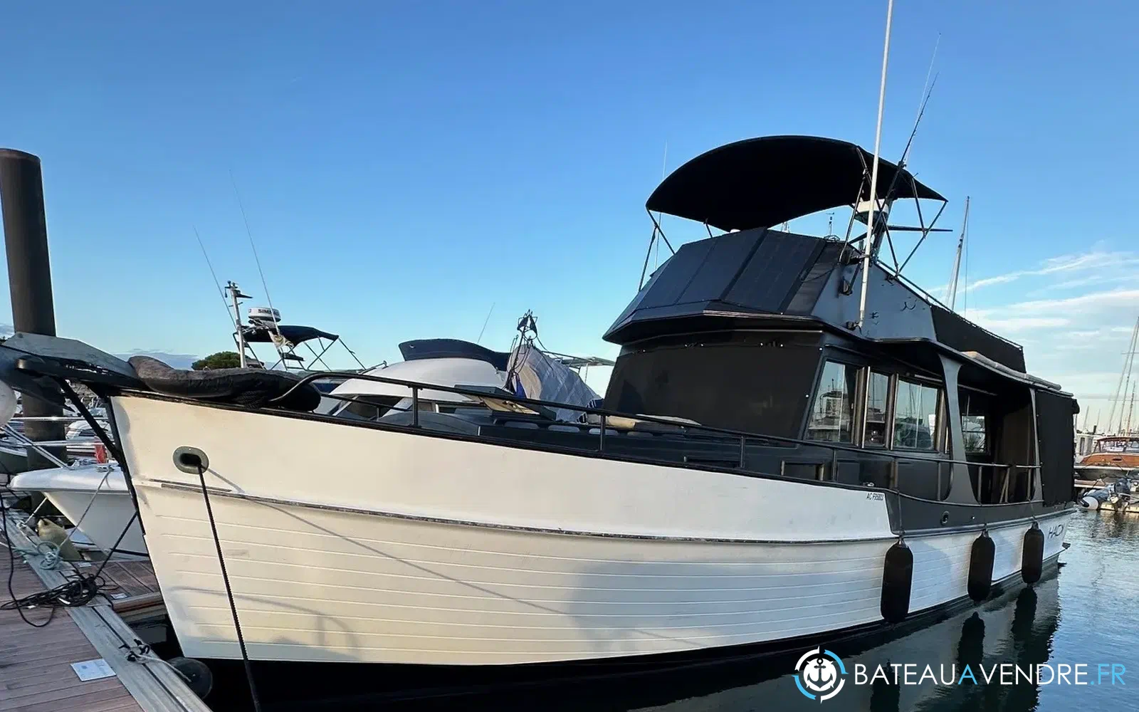 slider 2 Grand Banks 42 Europa
