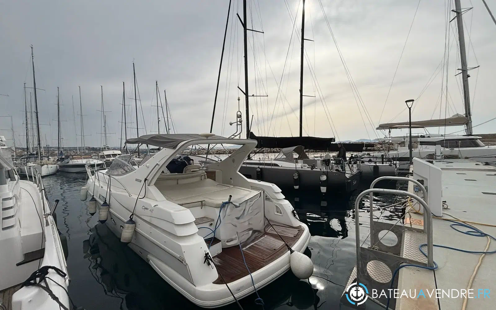 slider 0 Sessa Marine Oyster 42