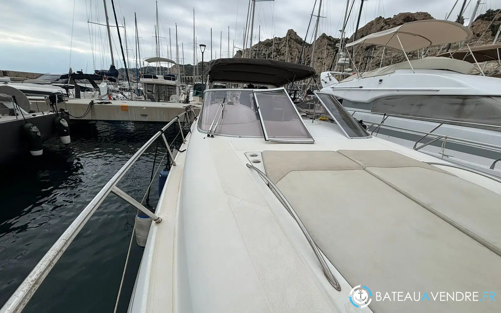 slider 9 Sessa Marine Oyster 42