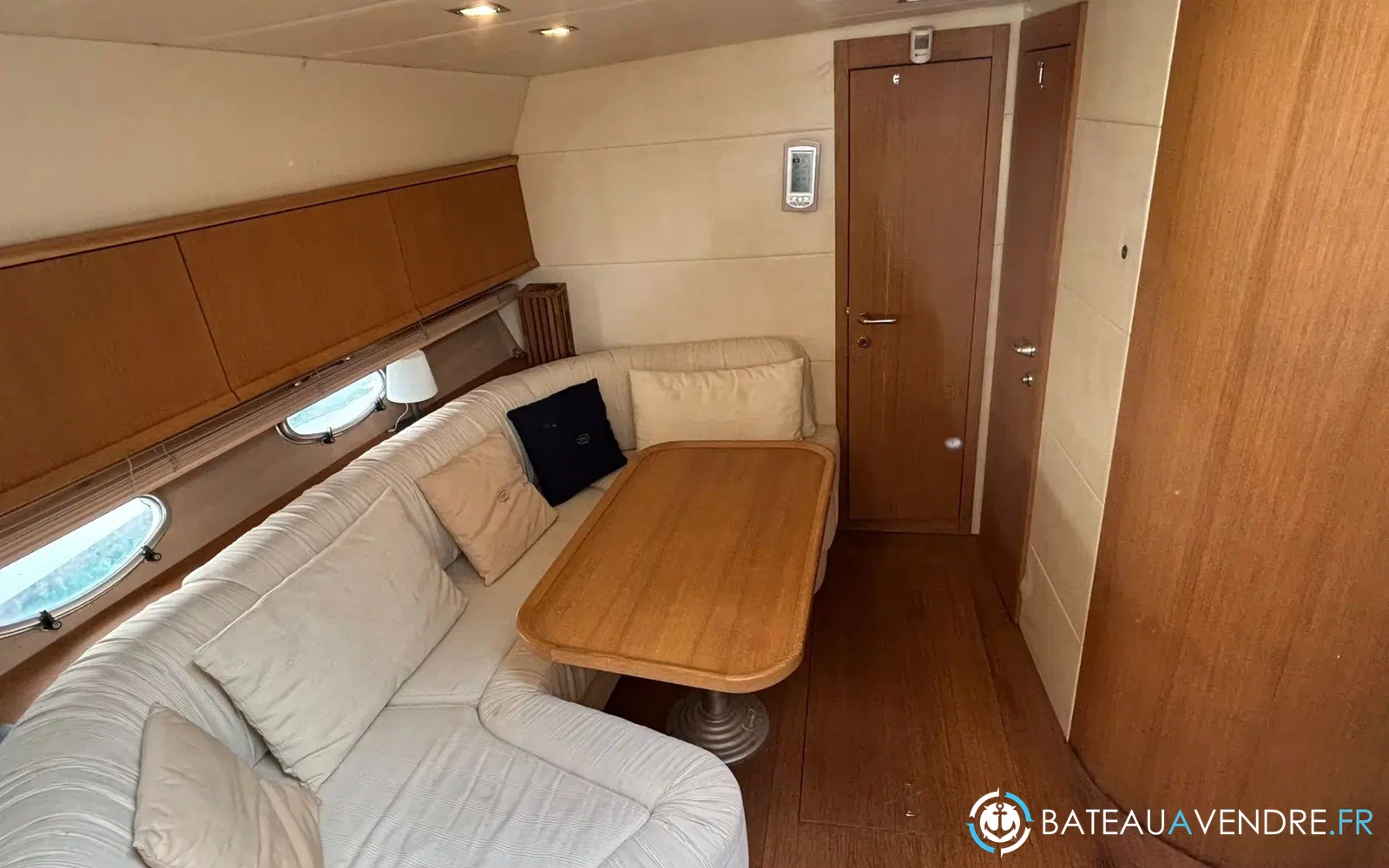 slider 11 Sessa Marine Oyster 42